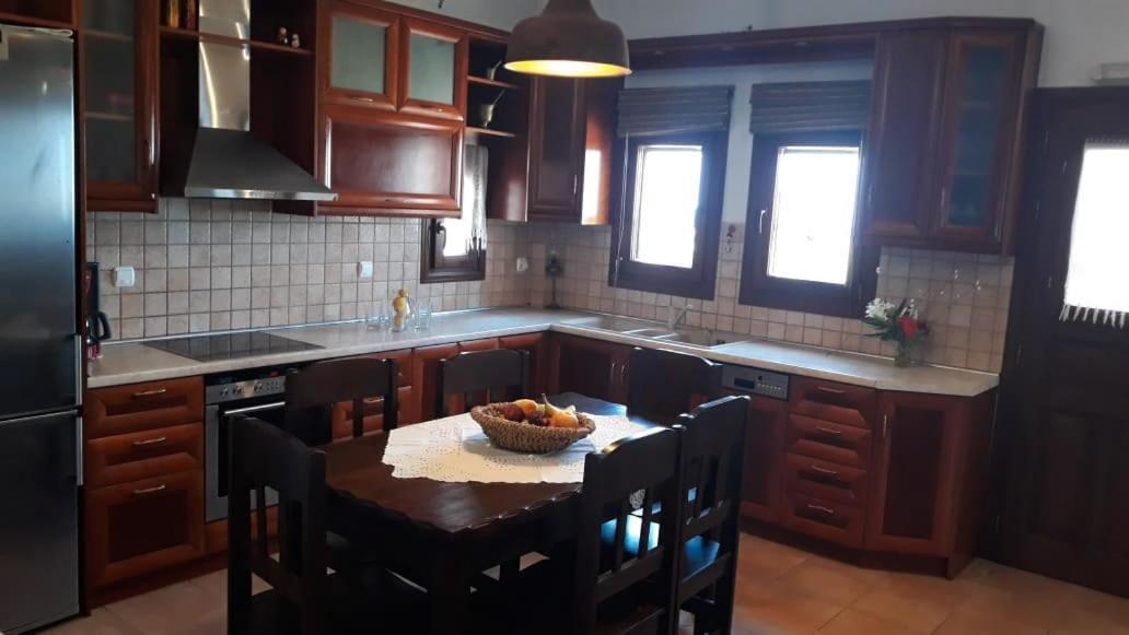 Sunshine House For 9, Cozy Set Up,Verandas, Sea View. Karterados  Exterior photo